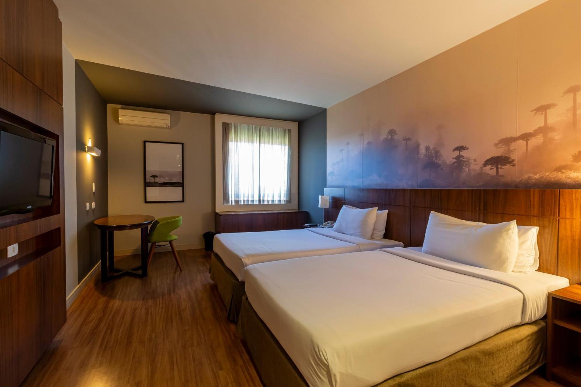 Hotel Cassino Tower Curitiba Aeroporto By Nacional Inn São José dos Pinhais Eksteriør billede