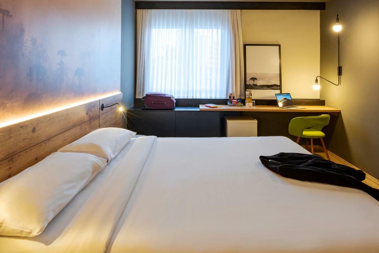 Hotel Cassino Tower Curitiba Aeroporto By Nacional Inn São José dos Pinhais Eksteriør billede